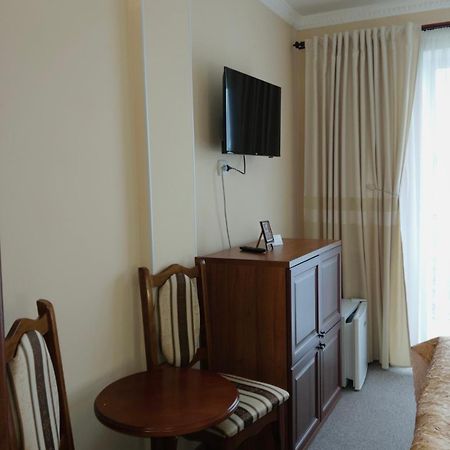 Hotel Three Korony Skhidnytsia Ngoại thất bức ảnh
