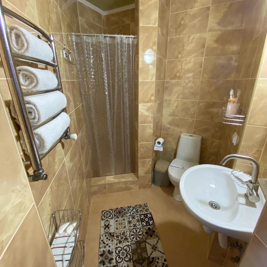 Hotel Three Korony Skhidnytsia Ngoại thất bức ảnh