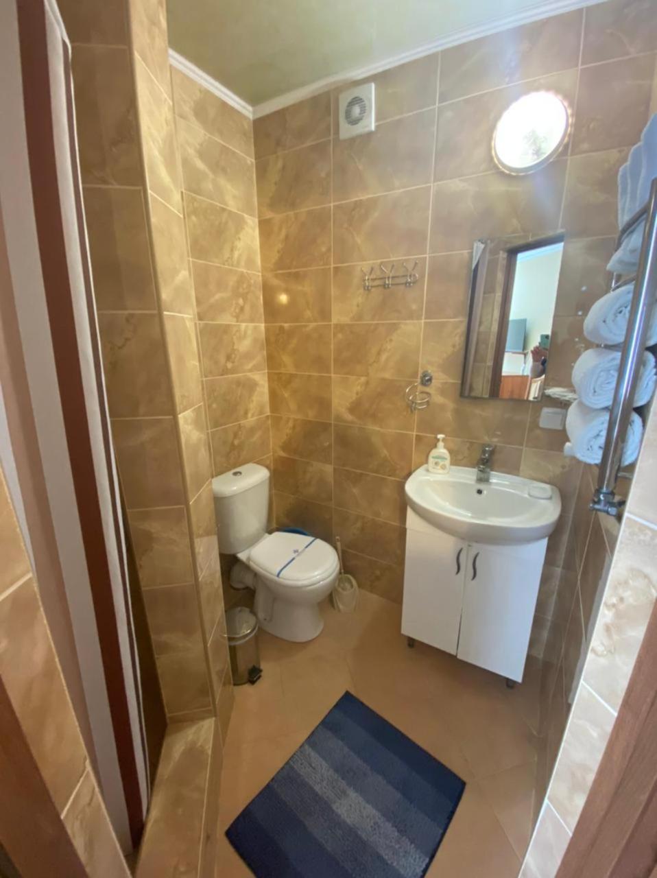 Hotel Three Korony Skhidnytsia Ngoại thất bức ảnh