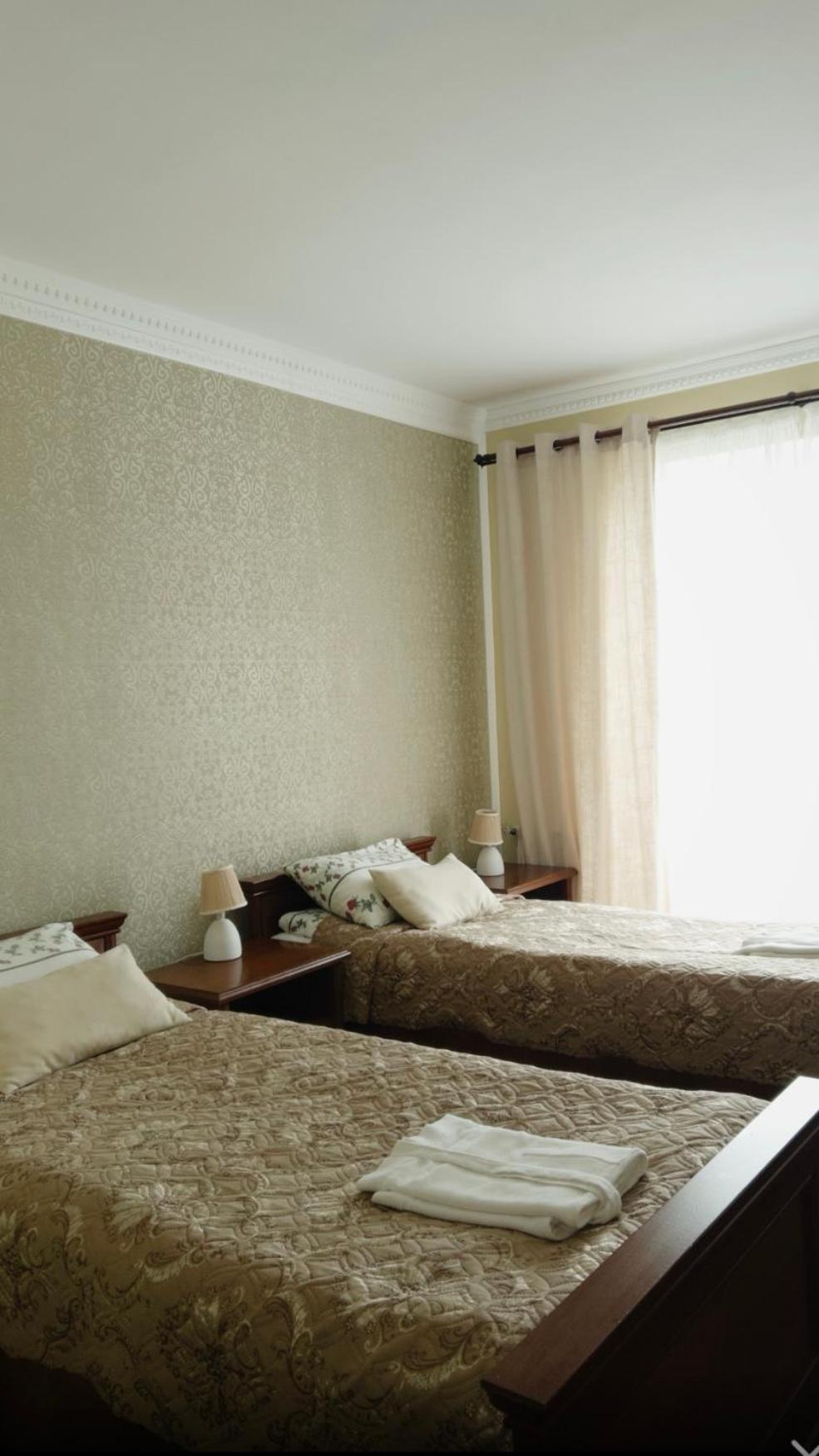 Hotel Three Korony Skhidnytsia Ngoại thất bức ảnh